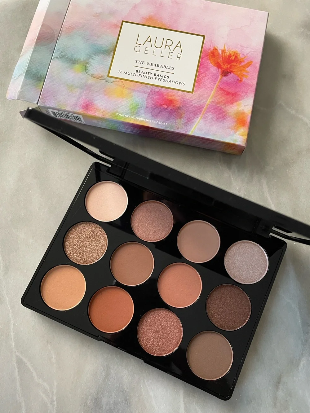 Laura Geller 12-Color Eyeshadow Palette - The Wearables Beauty Basics